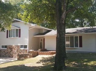 102 Westwood Ct, Bull Shoals, AR 72619