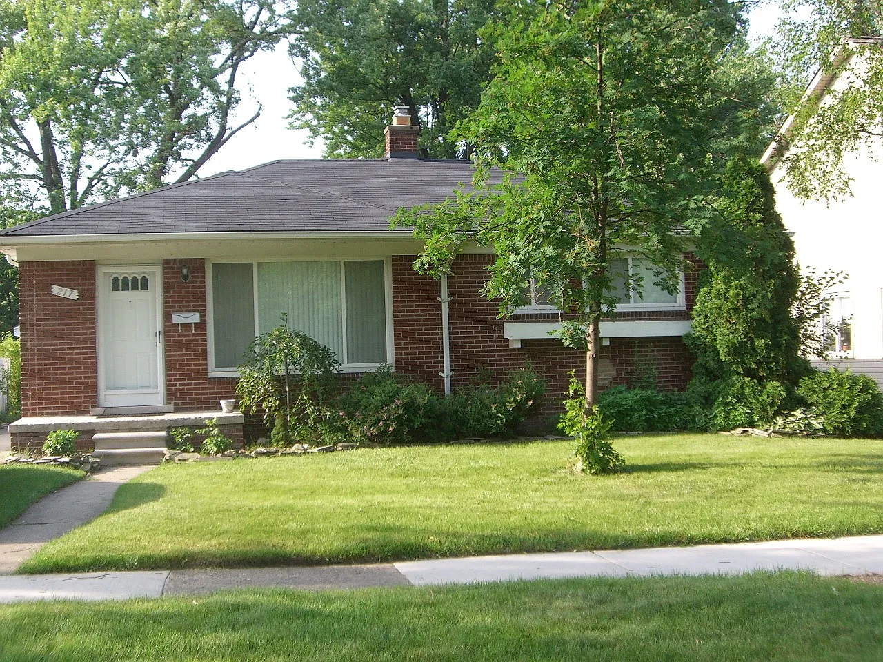 217 Midland Blvd photo 1