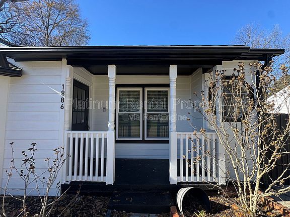 4th image of 1886 Benson Ave SE