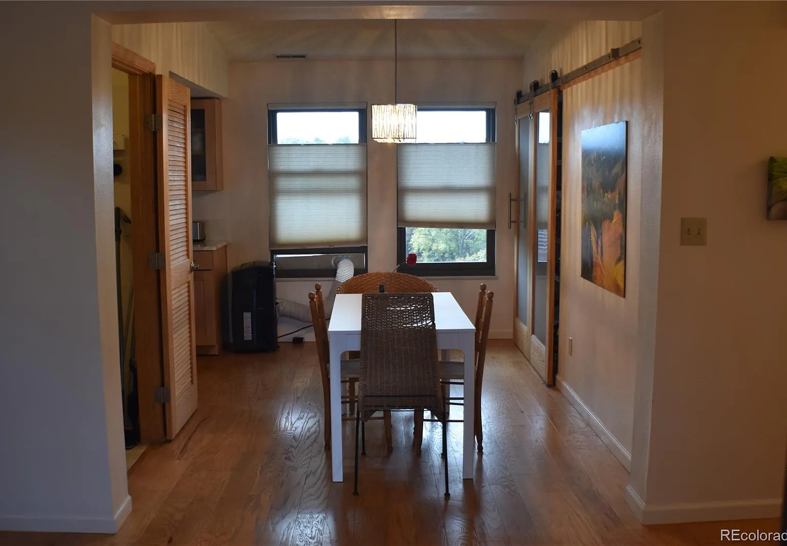 2 bed, 1.0 bath, 975 sqft, $1,775 — Photo 2