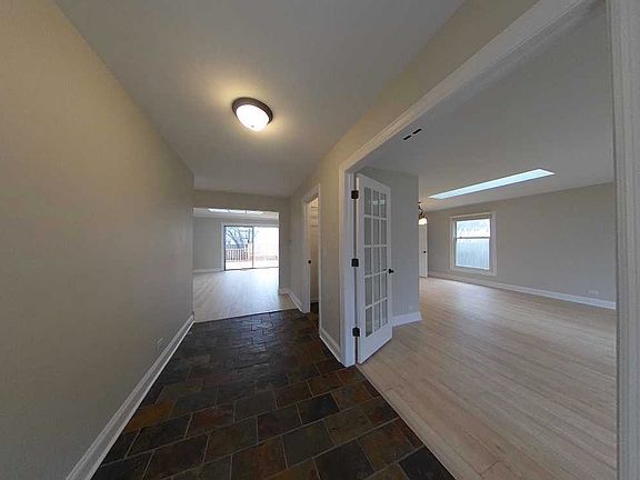 2nd image of 438 Waterbury Ct