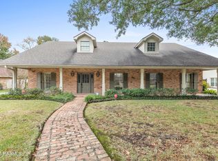 404 Old Settlement Rd, Lafayette, LA 70508