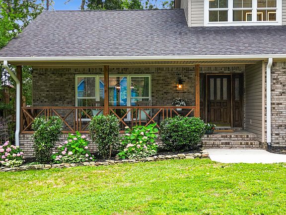 5th image of 8708 Misty Hollow Ln