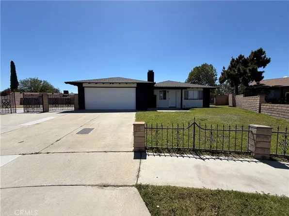 15820 Rainbow Dr, Fontana, CA 92335