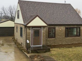 304 N John St, Kimberly, WI 54136
