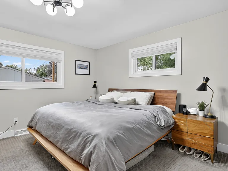 6051 S Clarkson St — Photo 11