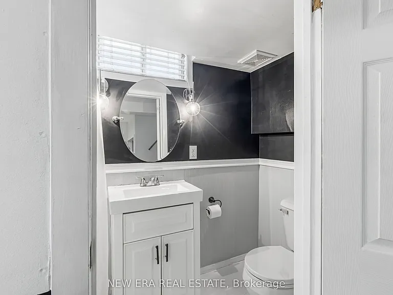 5 Shetland Cres — Photo 31