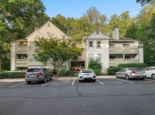 11709 Karbon Hill Ct APT F, Reston, VA 20191