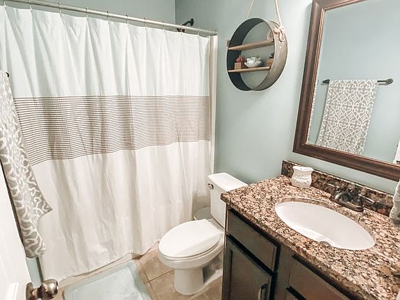 5th image of 3817 Berkshire Way