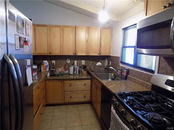 4th image of 3700 Haupt St