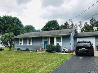 5950 Creekview Dr #1, Clarence Center, NY 14032