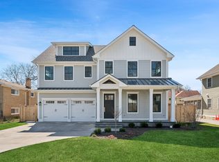 2429 Wilmette Ave, Wilmette, IL 60091