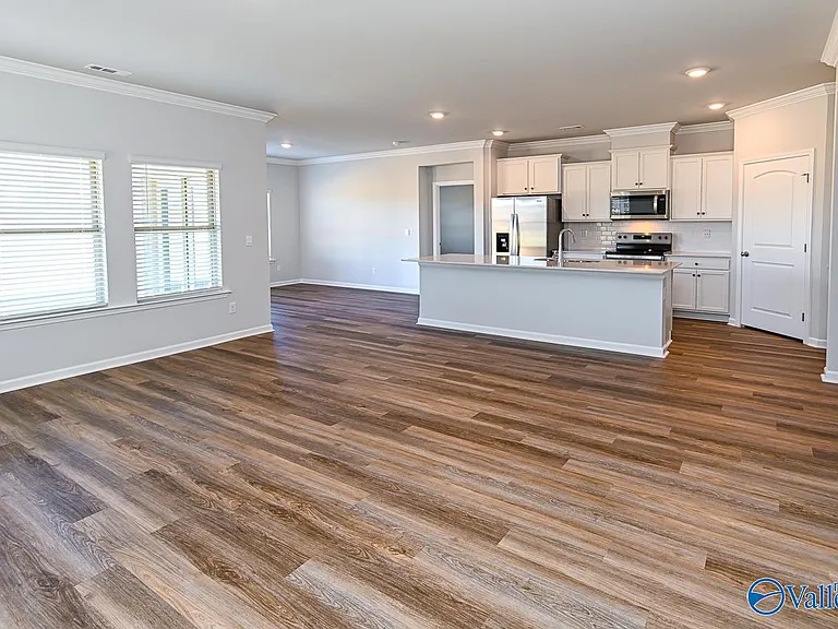 175 Foundry St — Photo 7