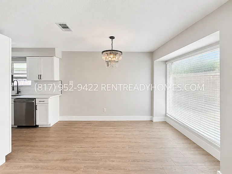 6906 Feather Creek Dr — Photo 4