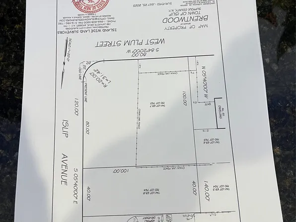 91 W Plum Street, Brentwood, NY 11717