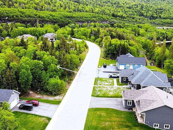 3rd image of 23 Bowater Boulevard