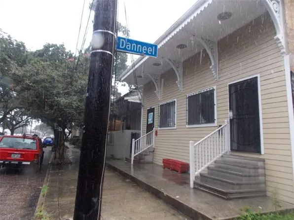 2001 Jackson Ave, New Orleans, LA 70113