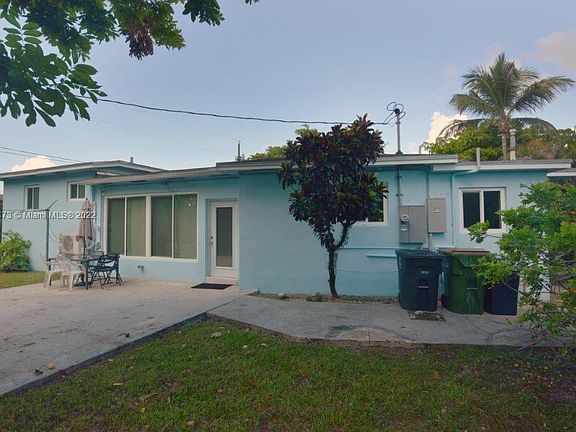 4th image of 12115 NE Miami Ct #0