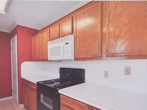 4th image of 159 Live Oak Dr