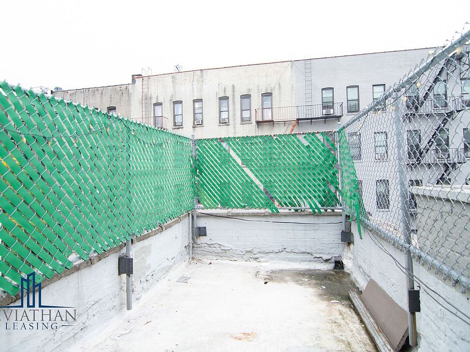 1st image of 115 W 136th St #4