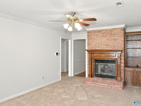 3rd image of 453 Autumnwood Dr SW
