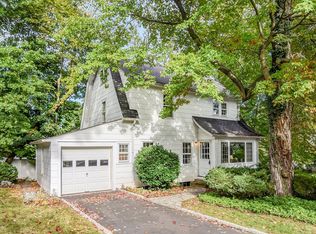 586 Up Mountain Ave, Montclair, NJ 07043