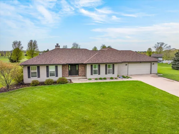 N4171 Country Club Dr, Brodhead, WI 53520