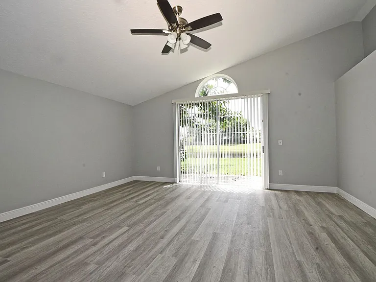 1118 Sugarberry Trl — Photo 16