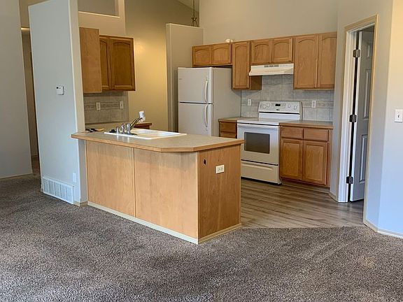 3rd image of 3801-3802 E 58th Ln