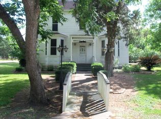 106 E Pearl St, Brazoria, TX 77422