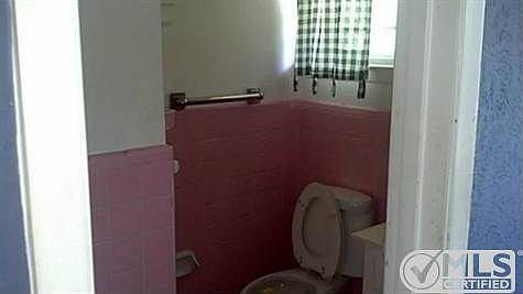 5th image of 203 Jefferson Ave