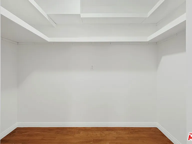 1411 Cloverfield Blvd #B — Photo 8