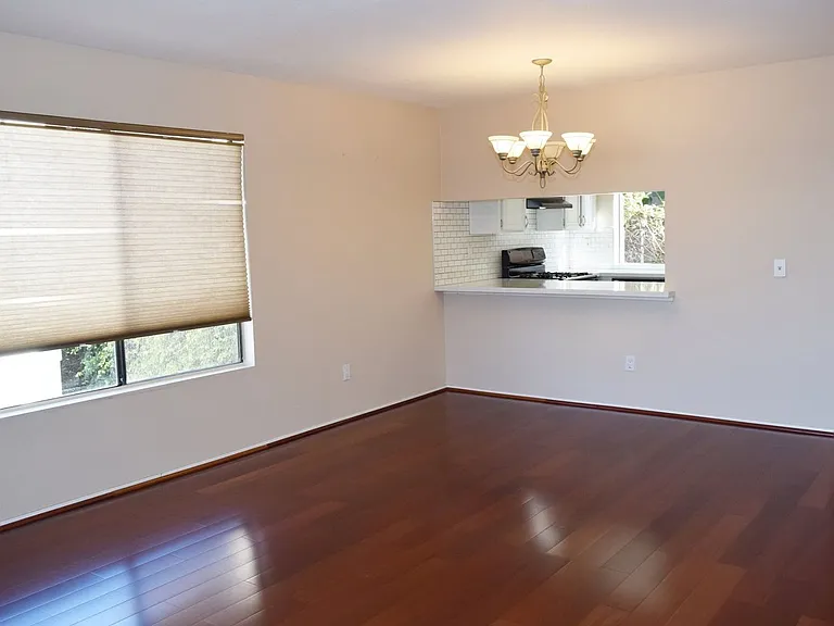 5744 Mildred St — Photo 9