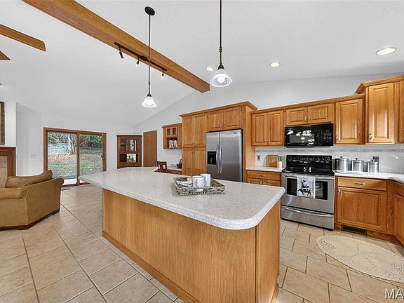 5th image of 2361 Prairie Hollow Rd