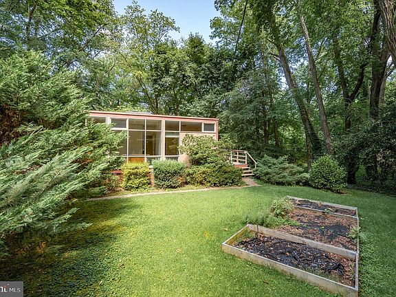 2nd image of 7416 Rebecca Dr