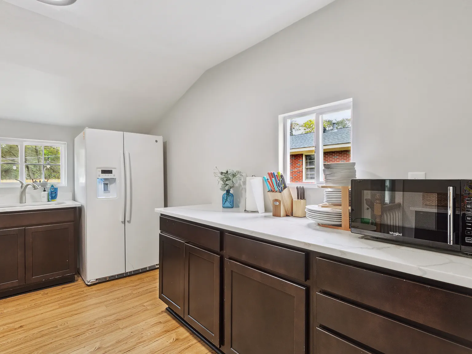3 bed, 1618 sqft, $1,100 — Photo 4