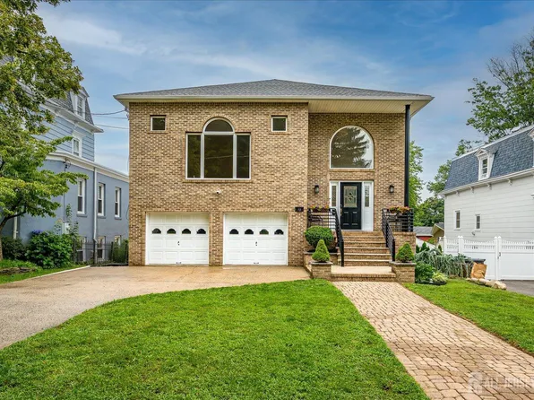 12 Homer Pl, Metuchen, NJ 08840