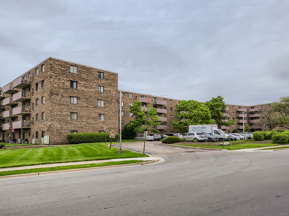 1st image of 1460 Fairlane Dr APT 501