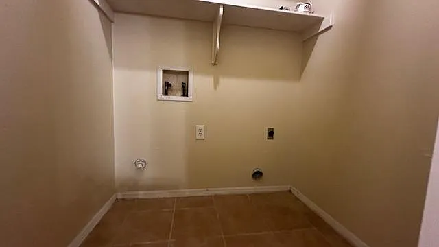 2750 Parkchester Dr #2 — Photo 11