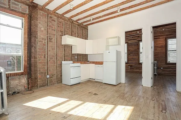 Rented by Nolita Group | media 12