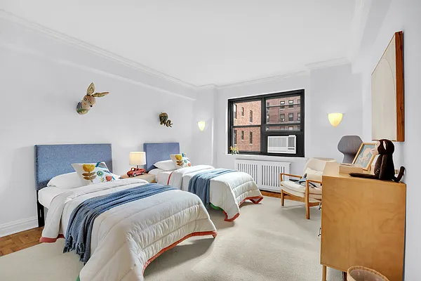 7Riverside St様 11 Riverside Drive #7DW in Upper West Side, Manhattan