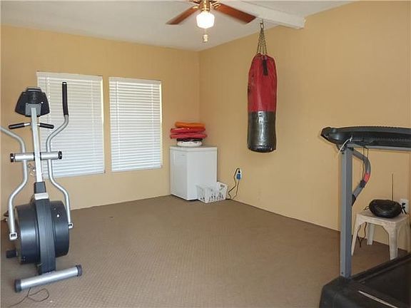 4th image of 307 Oak Bend Dr
