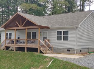 68 Olive Branch Rd, Sylva, NC 28779