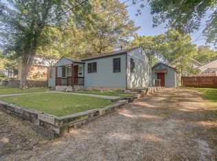 619 W Schuetz St, Lebanon, IL 62254
