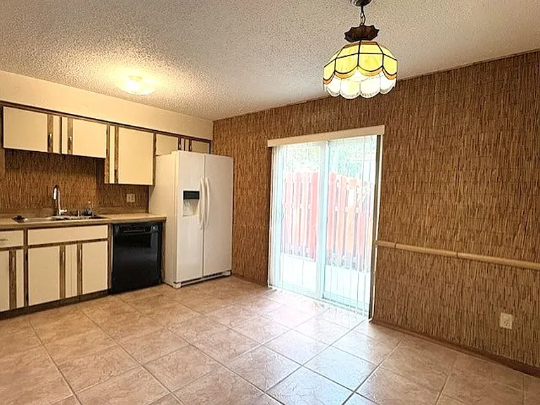 910 Big Tree Rd #4-2 — Photo 5