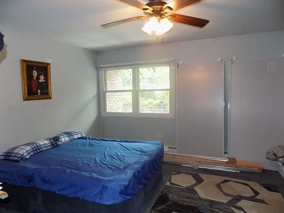 5th image of 201 Evergreen St #83C