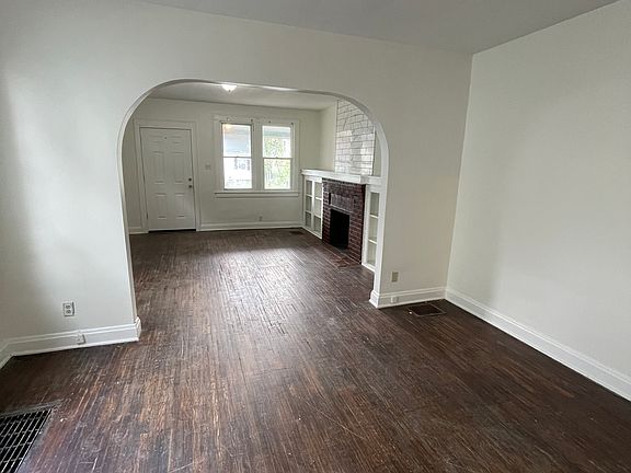 5th image of 1261 E 23rd Ave