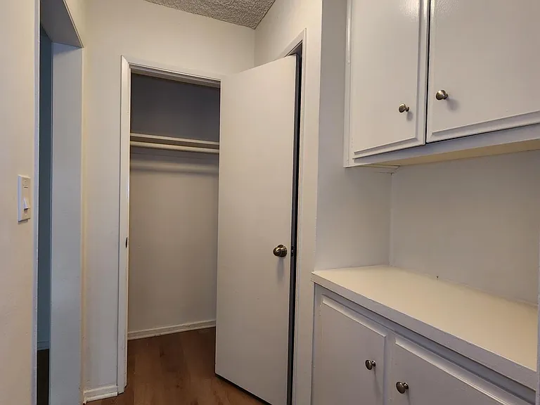 10138 Palms Blvd #6 — Photo 8
