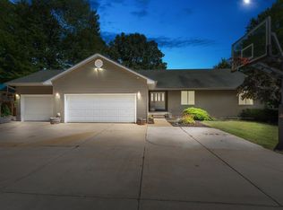 66601 Conrad Rd, Edwardsburg, MI 49112