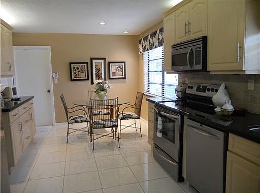 5th image of 8212 Cassia Terrace